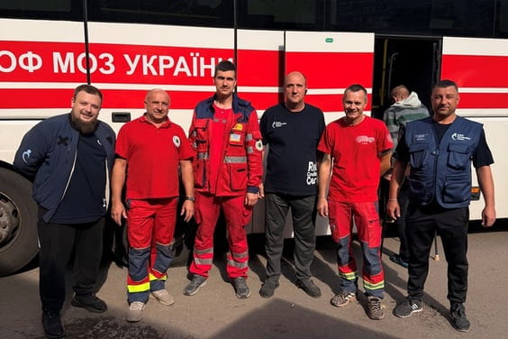 За сприяння Харківської ОВА евакуйованих жителів із прифронтових територій спрямовують до більш безпечних регіонів України