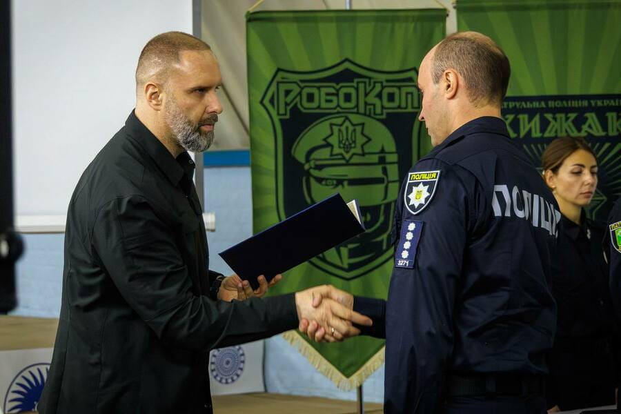 Олег Синєгубов відзначив працівників патрульної поліції з нагоди 11-ї річниці служби на Харківщині