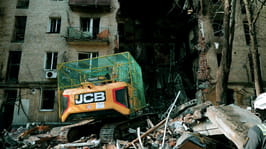 Продовжується рятувальна операція на місці ворожого удару по житловому будинку в Холодногірському районі