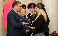 Михайло Добкін вручив орден «За мужність» солдатам, які відбили озброєний напад на караул в Харкові 22 березня