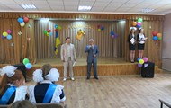 Юрій Сапронов привітав учнів Хорошевської школи із закінченням навчального року