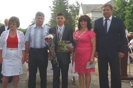 Андрій Моченков привітав краснокутських школярів із завершенням навчального року