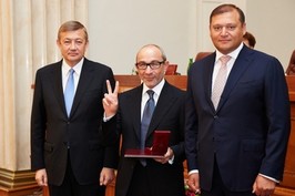 Високими нагородами відзначено Геннадія Кернеса та Юрія Сапронова