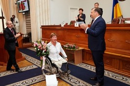 Михайло Добкін привітав Олену Шингарьову з перемогою в турнірі з тенісу «Кубок Губернатора»
