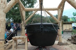 На фестивалі «Печенізьке поле» встановлено рекорд України та світу з приготування вівсяної каші