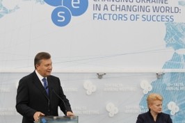 Стрижнем модернізації країни є наближення до європейських стандартів. Віктор Янукович