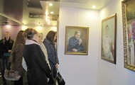 У галереї «Бузок» відкрилася виставка «Зустріч через десятиліття»