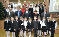 Учні Нововодолазького санаторного УВК отримали подарунки до Дня Святого Миколая