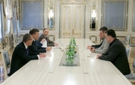 Завершився перший етап переговорів між Президентом та лідерами опозиційних парламентських фракцій