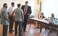 Ігор Балута відвідав віборчі дільниці у Валківському районі області
