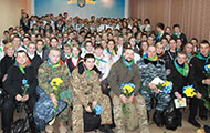 Учні школи «Обдарованість» зустрілися з бійцями батальйону «Харків-1»
