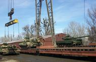 Харьковский бронетанковый завод передал украинским военным новую партию танков