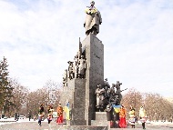 У День народження Тараса Шевченка відбудеться покладання квітів до пам’ятника Кобзарю