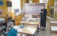 Рішення про закриття малокомплектних шкіл приймають депутати місцевих рад. Анатолій Бабічев