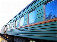 На травневі свята залізничники призначили додаткові маршрути поїзда Харків-Ужгород