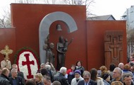 У Харкові відкрили пам'ятник до 100-річчя геноциду вірмен