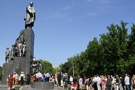 Харків’яни вшанували пам’ять Тараса Шевченка з нагоди 154-ї річниці перепоховання Кобзаря