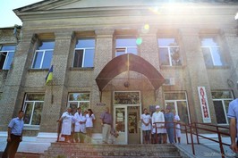 Коломацькій районній лікарні передали апарати УЗД, ШВЛ та інше медичне обладнання