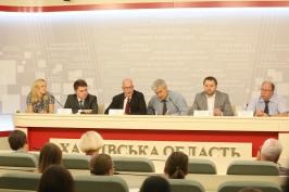 Пресс -конференция с участием Ярослава Кашубы , Янтомаса Химстра , Вадима Глушко и Владимира Миненко
