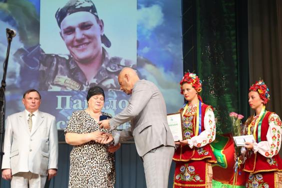 Мешканцям Дергачів, що загинули в АТО, посмертно присвоїли почесні звання
