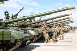 Президент України передав особовому складу ЗСУ, Нацгвардії і Прикордонної служби більше 250 одиниць військової техніки