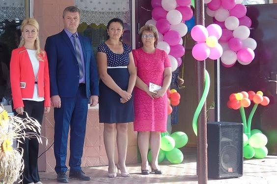 Юлія Світлична привітала з Днем знань учнів Дублянської та Олексіївської середніх шкіл