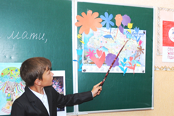 На Харківщині українською мовою навчаються близько 160 тисяч школярів