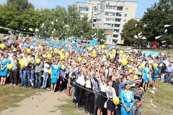 Харківські студенти привітають захисників України флешмобом