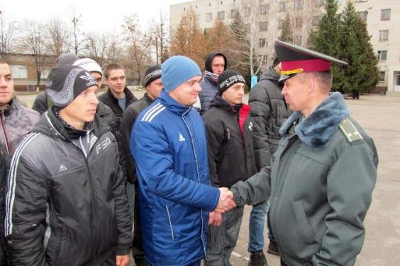 Понад 620 мешканців Харківщини цьогоріч стали воїнами-контрактниками