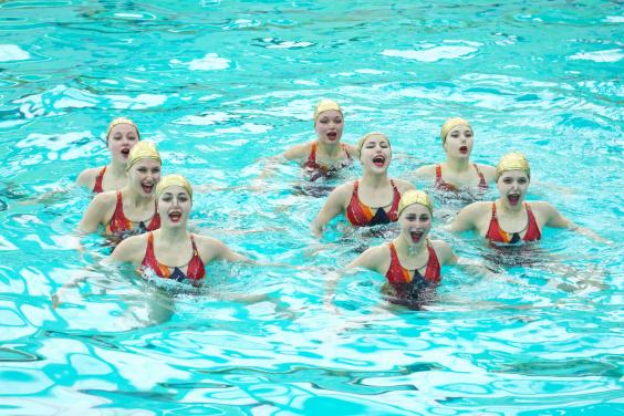 Юлія Світлична привітала переможців Чемпіонату України з синхронного плавання