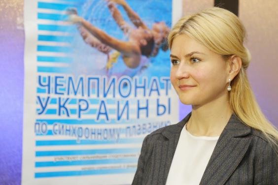 Юлія Світлична привітала харківських синхроністок з перемогою на чемпіонаті України