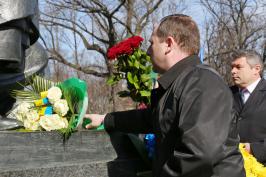Председатель ХОГА принял участие в торжественном возложении цветов к памятнику Кобзарю