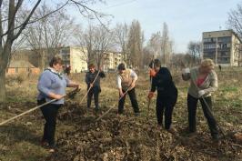 У Харківському районі порядок і чистоту вирішили наводити на щотижневих суботниках