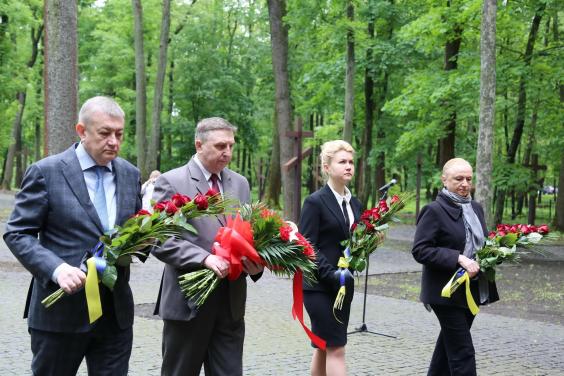 У Харківській області вшанували пам'ять жертв політичних репресій