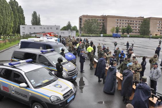 Керівники структурних підрозділів ХОДА взяли участь у навчаннях з тероборони