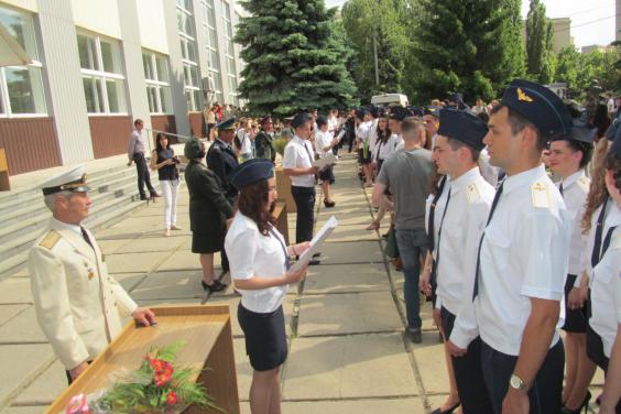 На Харківщині більше 110 майбутніх офіцерів медслужби склали Військову присягу
