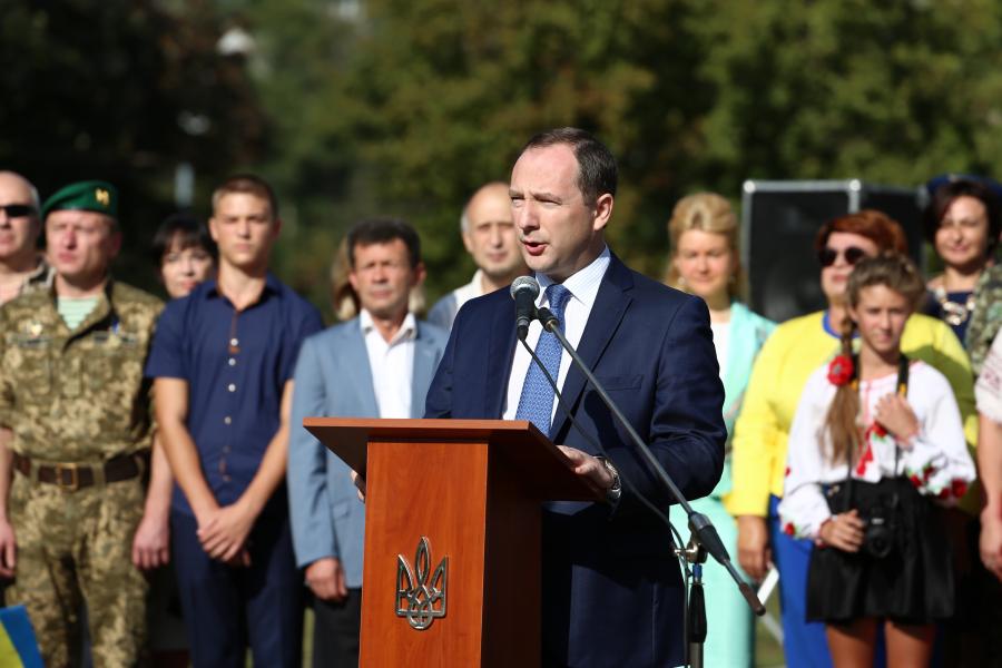 Жовто-блакитний прапор став символом єдності, навколо якого народжується нова солідарна українська нація. Ігор Райнін