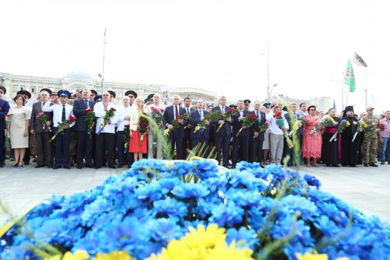 Ігор Райнін взяв участь у покладанні квітів до пам’ятника Незалежності України