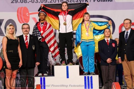 Юна харків’янка виборола бронзу чемпіонату світу з пауерліфтингу