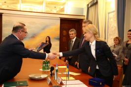 Юлія Світлична провела зустріч з послом Республіки Узбекистан в Україні