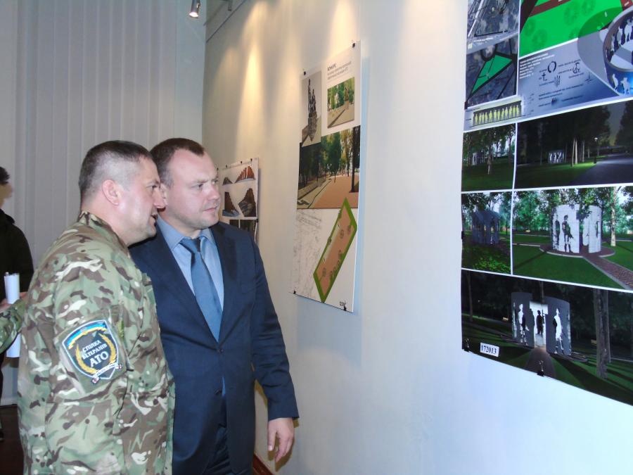 У Харкові відкрилася виставка проектів пам'ятника героям АТО