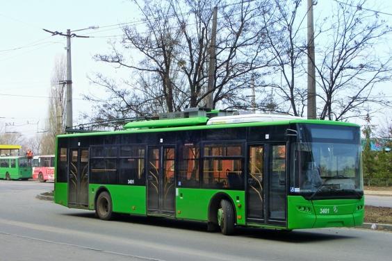 Харків’янам пропонують шукати роботу в тролейбусі з вакансіями