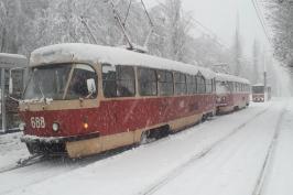 Мешканців області просять обмежити виїзд на автотранспорті після 15:00 у зв'язку з погіршенням погодних умов