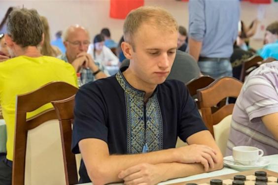 Юрій Анікєєв переміг на чемпіонаті світу з шашок
