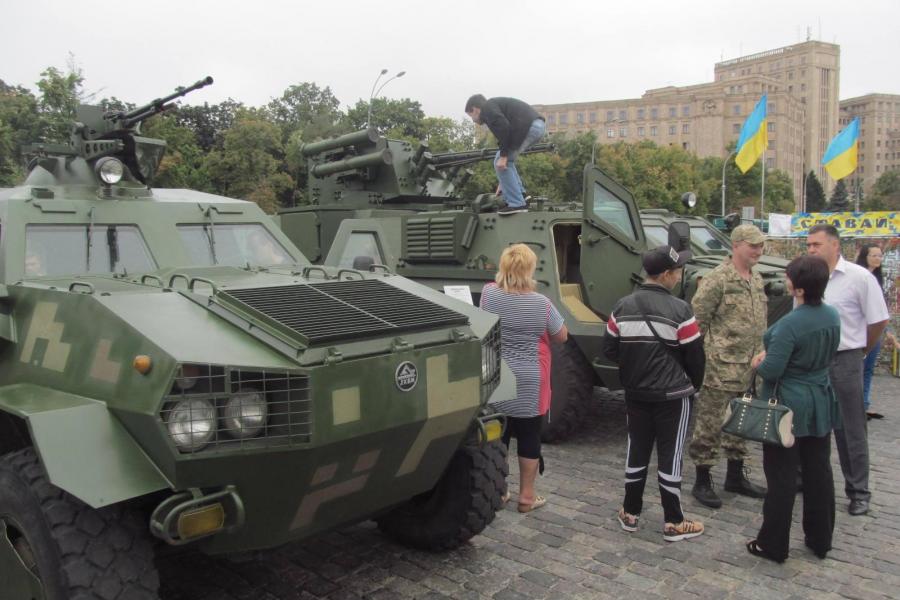 На площі Свободи продемонструють сучасну військову техніку і зброю На площі Свободи продемонструють сучасну військову техніку і зброю
