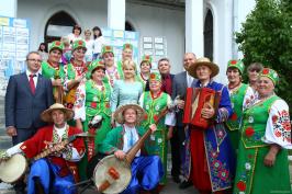 На Харківщині відкрився другий регіональний фестиваль майстрів народного мистецтва «Шарівський дивокрай»