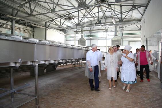 Сироробний завод у Великому Бурлуку відновив роботу після 5-річного простою
