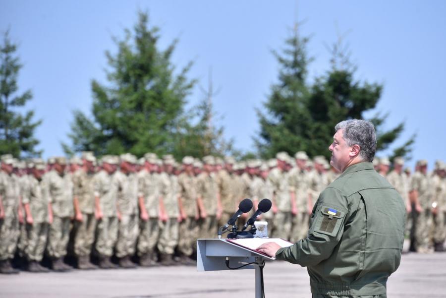 Грошове утримання військовослужбовців буде збільшено. Президент