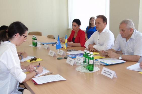 Представники ООН розповіли про плани допомоги переселенцям, що живуть на Харківщині, на 2017-2020 роки