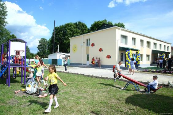 За три роки у дитячих садках області створили додаткових три тисячі місць